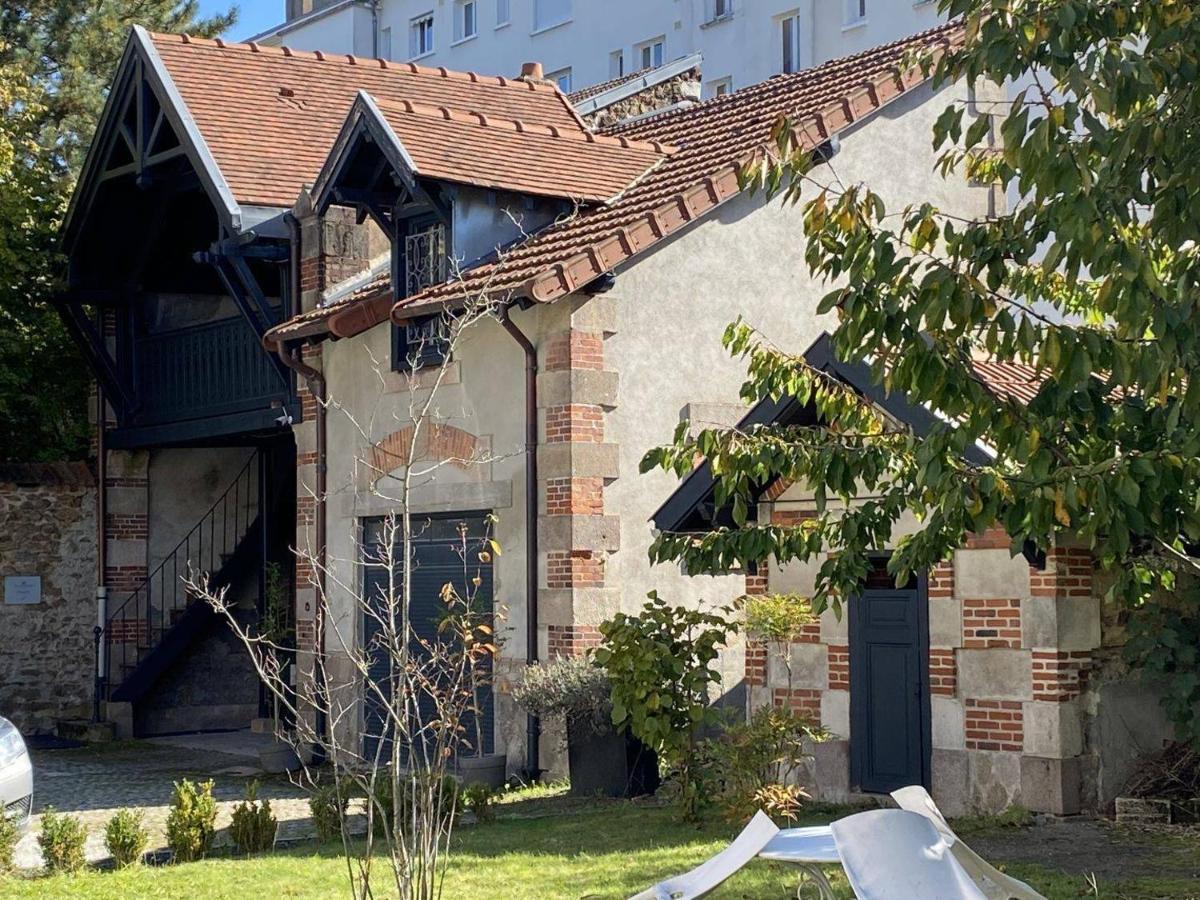 La Villa Beaupeyrat - Apparthotels De Charme Dans Batisse De Caractere A 400M Du Coeur De Ville De Limoges Zimmer foto