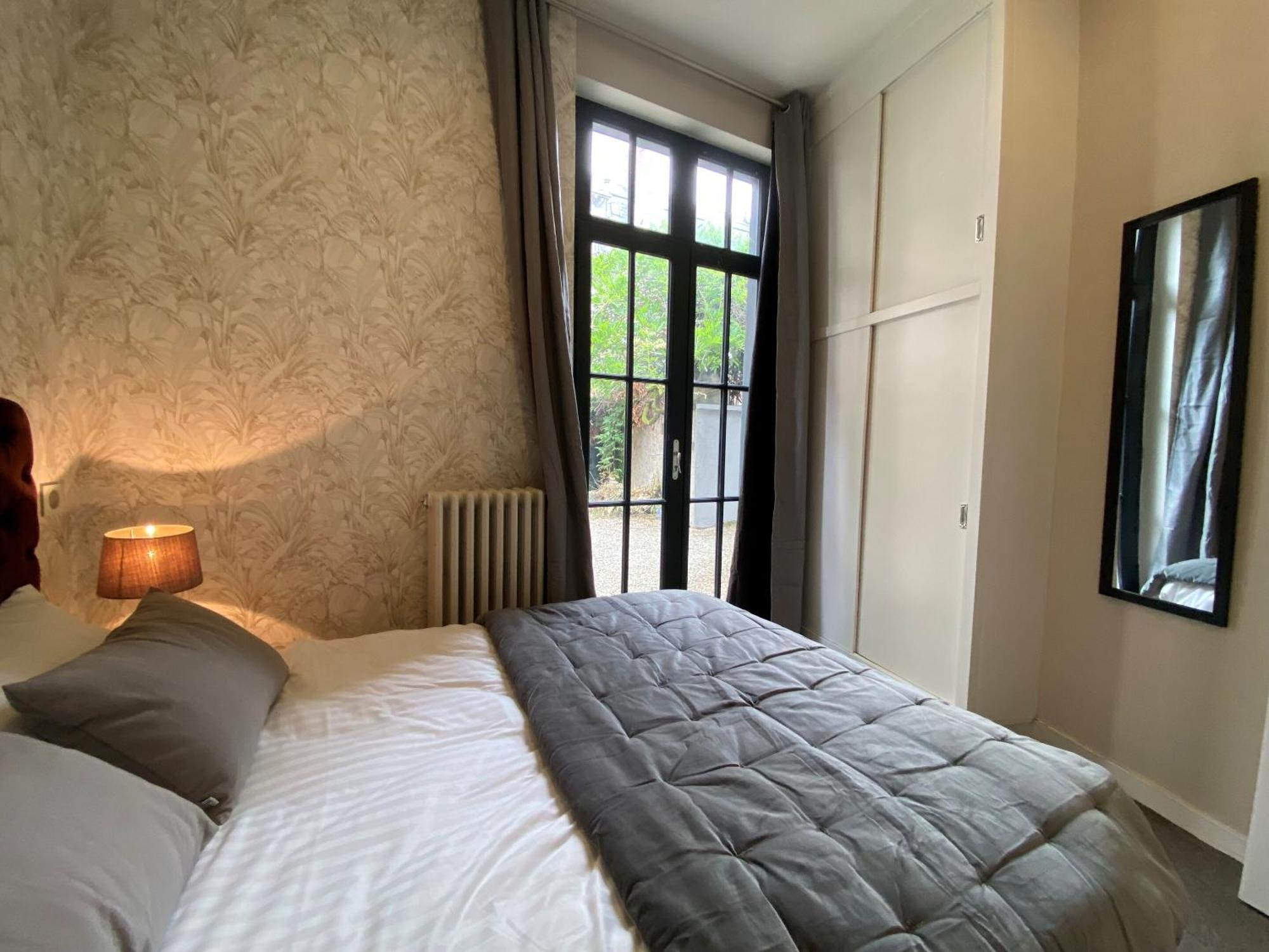 La Villa Beaupeyrat - Apparthotels De Charme Dans Batisse De Caractere A 400M Du Coeur De Ville De Limoges Zimmer foto