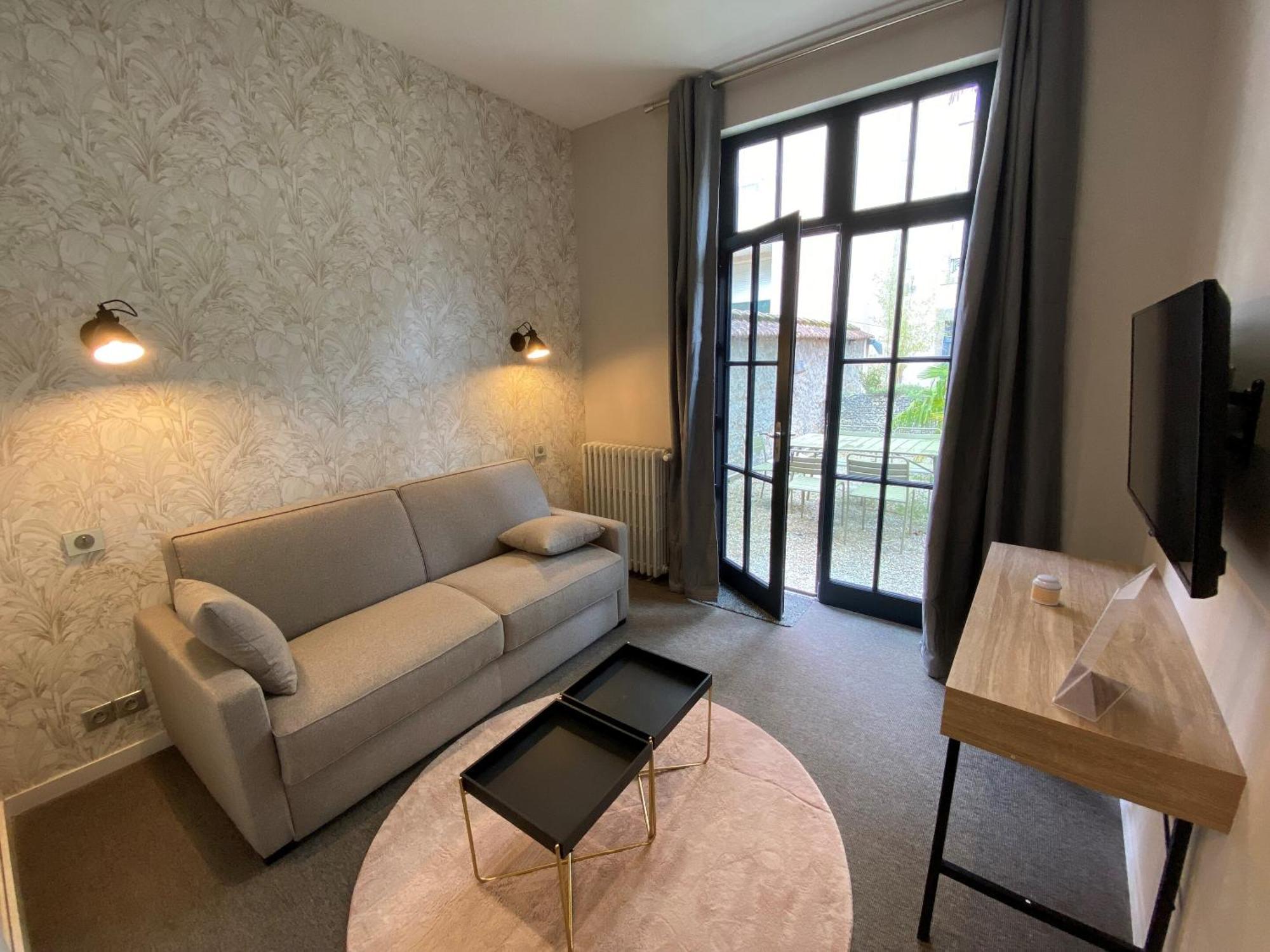 La Villa Beaupeyrat - Apparthotels De Charme Dans Batisse De Caractere A 400M Du Coeur De Ville De Limoges Zimmer foto