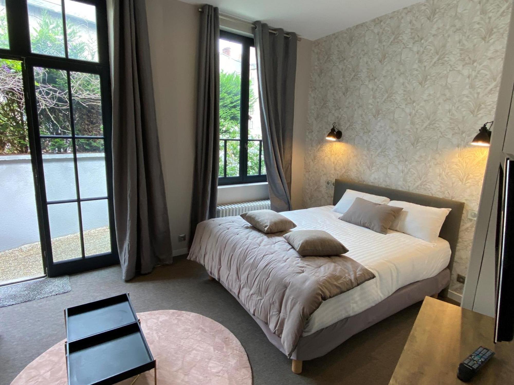 La Villa Beaupeyrat - Apparthotels De Charme Dans Batisse De Caractere A 400M Du Coeur De Ville De Limoges Zimmer foto
